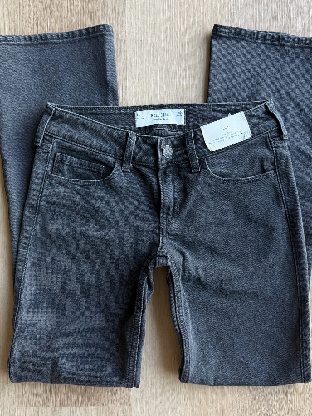 Hollister Women’s Low Rise Boot Black Jeans 2R W26
